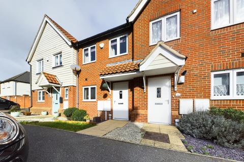 2 bedroom terraced house to rent, Lewis Road, Hawkinge