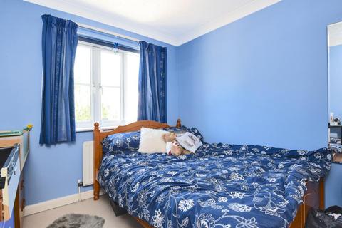 3 bedroom semi-detached house to rent - Newbury,  Rosemoor Gardens,  RG14