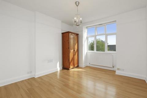 2 bedroom flat to rent, Sherwood Hall, East End Road, N2