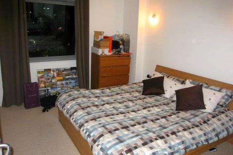 2 bedroom flat to rent, Washington Building, Deals Gateway, London, SE13