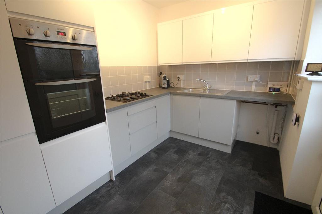 Brooklyn Road, Bedminster Down, Bristol, BS13 3 bed end of terrace house £1,350 pcm (£312 pw)