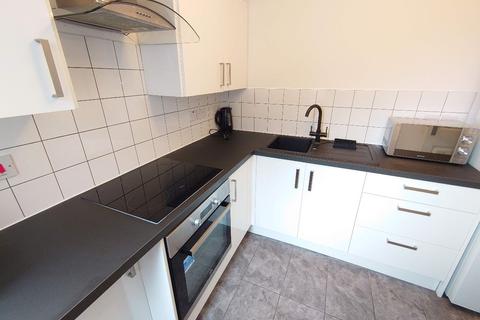2 bedroom terraced house to rent - Hinton St, Liverpool
