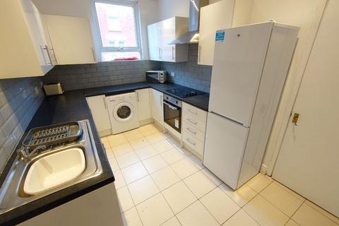 undefined, Edinburgh Rd, Kensington Fields