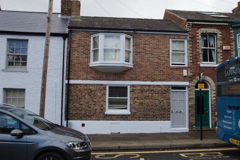 5 bedroom terraced house to rent, Church Street Head