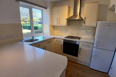 1 bedroom semi-detached house to rent, Keats Avenue, Redhill