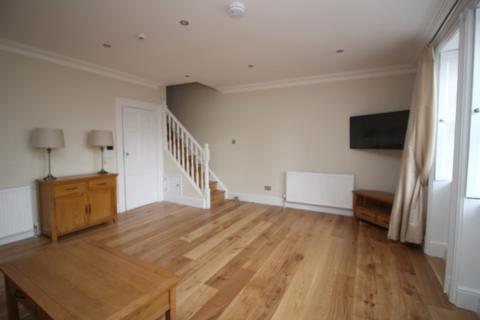 3 bedroom apartment to rent - St. James's Parade, Bath