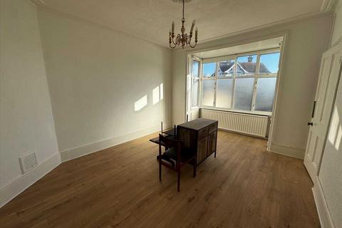 undefined, Curtis Road, HORNCHURCH