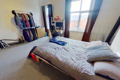 5 bedroom house to rent, St Michaels Crescent, Headingley