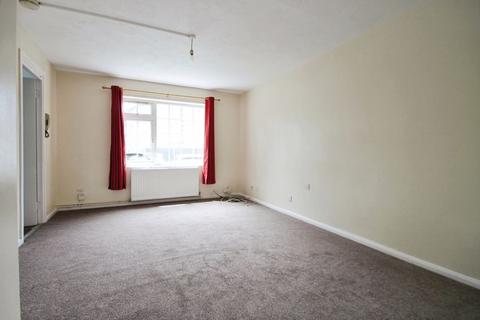 2 bedroom flat to rent, Nimrod Close, Northolt, Middlesex