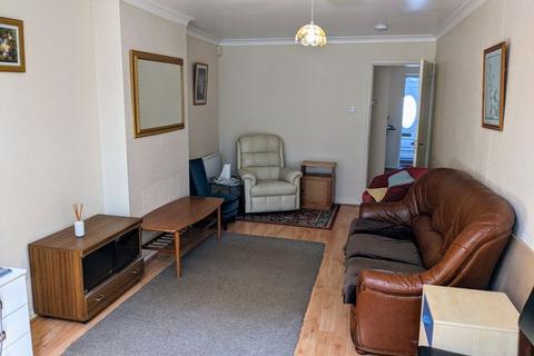 4 bedroom semi-detached house to rent, Frederick Road, Selly Oak, Birmingham, B29 6NX