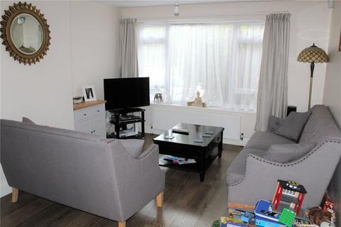2 bedroom ground floor flat to rent, Cheyne Court, Park Road, Banstead, Surrey, SM7