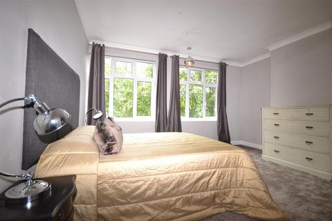 2 bedroom apartment for sale - Bridgewater Court, Bridgewater Road, Wembley