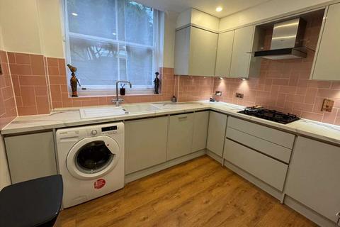 2 bedroom apartment to rent, Glasfryn Court, Harrow on the Hill