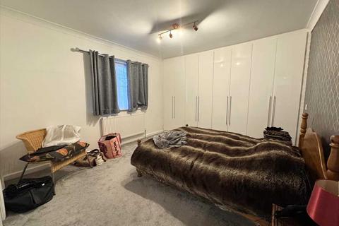 2 bedroom apartment to rent, Glasfryn Court, Harrow on the Hill