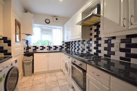 1 bedroom apartment to rent, Herga Court, Harrow on the Hill