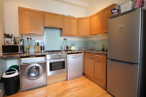 2 bedroom flat to rent, Cardozo Road, Islington, N7