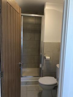 Studio to rent, Elm Park Road,  Reading,  RG30