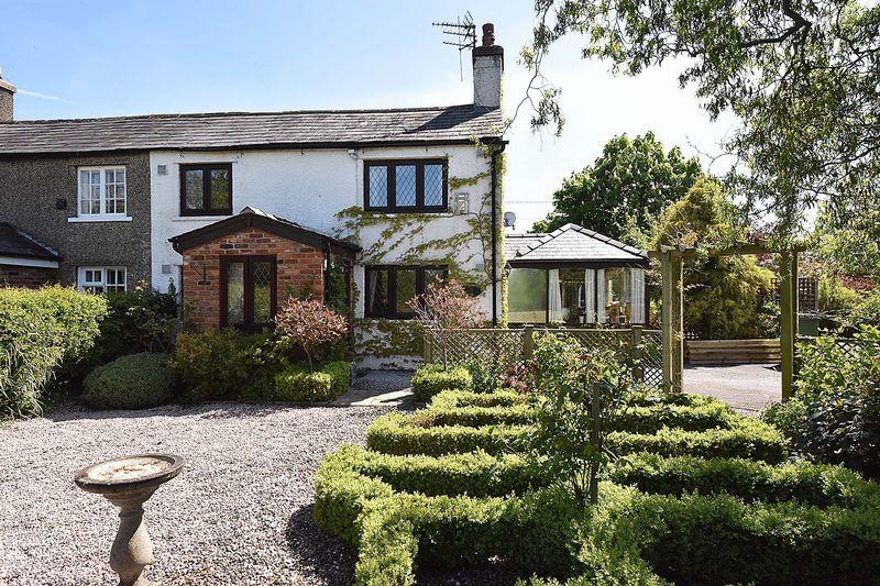 Wood Lane, Mobberley 3 bed cottage £610,000
