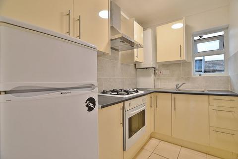 4 bedroom maisonette to rent, Stoke Newington Road, Stoke Newington N16