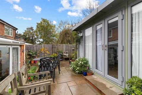 3 bedroom end of terrace house for sale, Russet Close, Ledbury