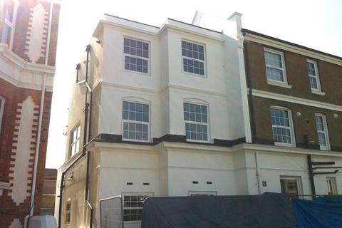2 bedroom apartment to rent - Boundary Road, Hove BN3 4EF