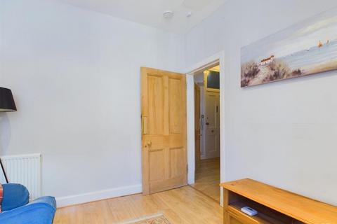 1 bedroom flat to rent, Royston Terrace, Inverleith, Edinburgh, EH3