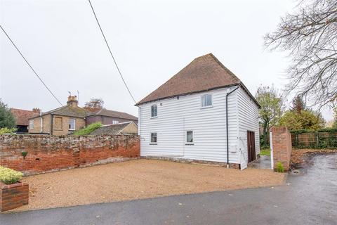 3 bedroom detached house to rent, Vicarage Road, Yalding, Kent, ME18