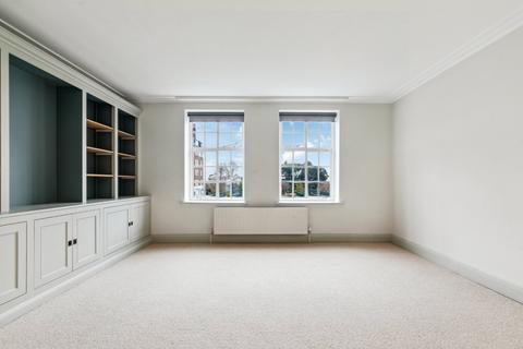 2 bedroom apartment to rent, Richmond Hill Court, Richmond, Surrey, TW10