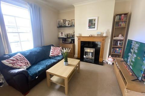 2 bedroom flat to rent, Oxford Street