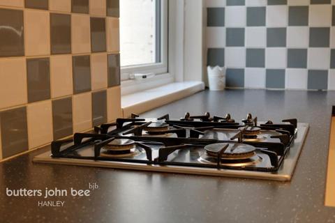 2 bedroom terraced house to rent, Lilleshall Street, Stoke-on-trent