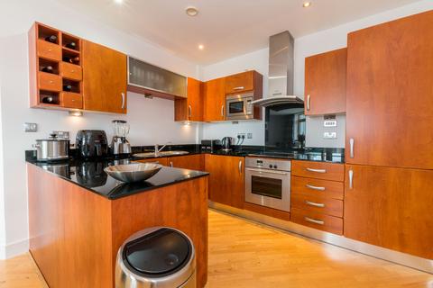 2 bedroom apartment to rent, Magellan House, Leeds LS10