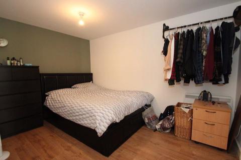 1 bedroom flat to rent, Roman Road, London E3