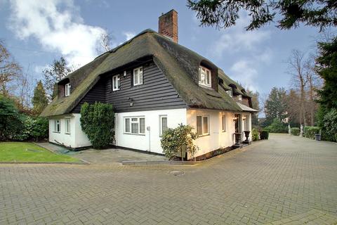 5 Bedroom Detached House For Sale Pinner 5 Bedroom Detached House For Sale Pinner