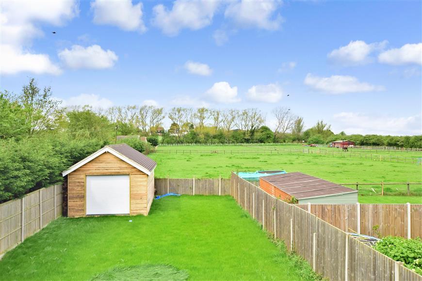 Scrapsgate Road, Minster On Sea, Sheerness, Kent 4 bed detached house