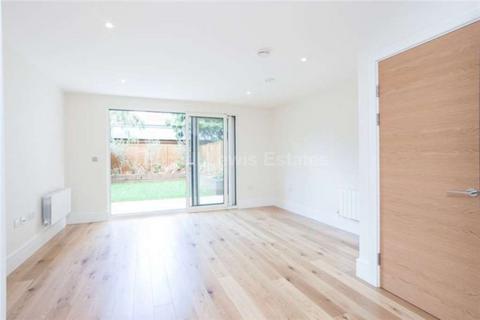 4 bedroom townhouse to rent - London W3