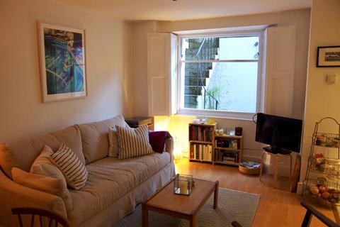 2 bedroom flat to rent, Richmond Park Road, Clifton, BS8