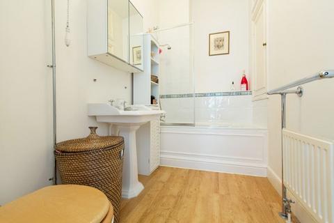 2 bedroom flat to rent, Warrington Crescent, Little Venice, W9