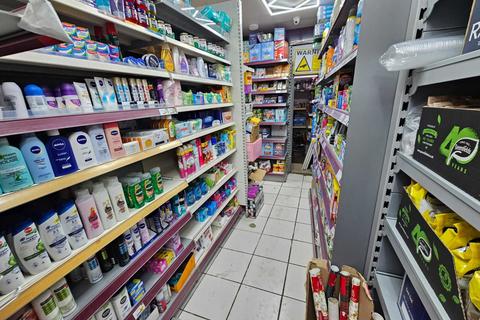 Shop for sale, School Road, Yardley Wood, B14 4HA