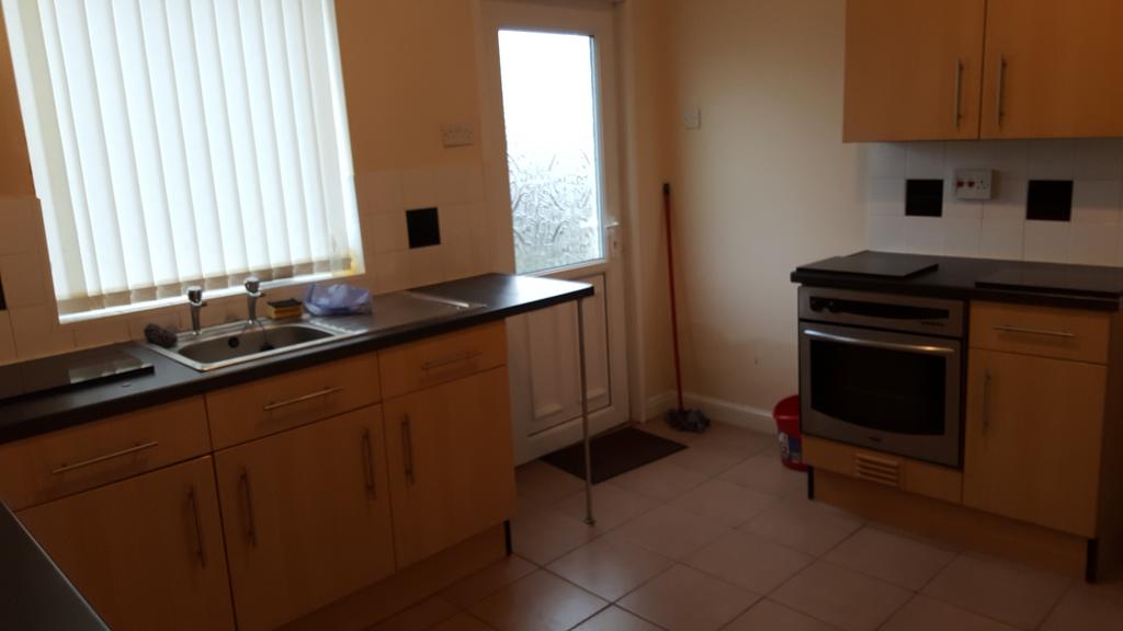 2 bed terraced house for rent in Mexborough