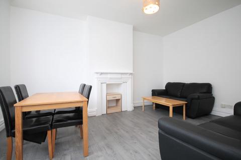 3 bedroom flat to rent, The Drive, Golders Green, NW11