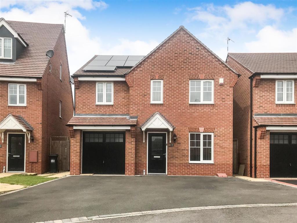 Brackley Crescent, Warwick 4 bed detached house £399,995