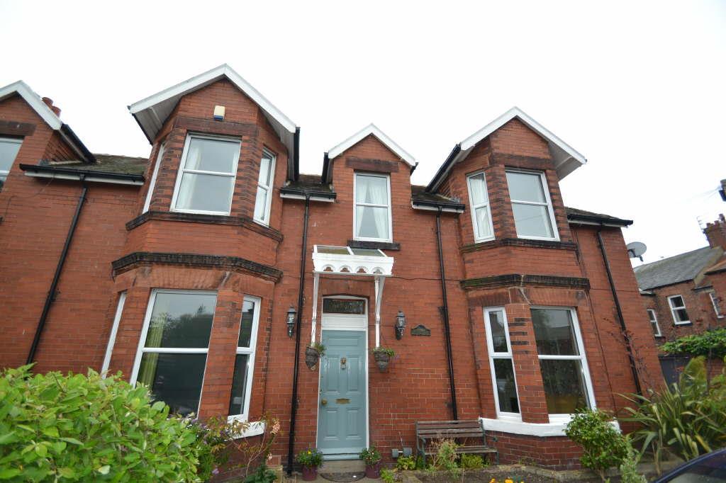 Belle Vue Drive, Ashbrooke 4 bed terraced house £244,950