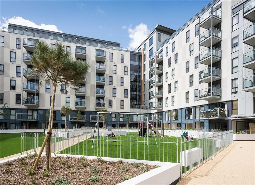 Mercury House Docklands Excel London 2 Bed Apartment To Rent Image 1 Of 11