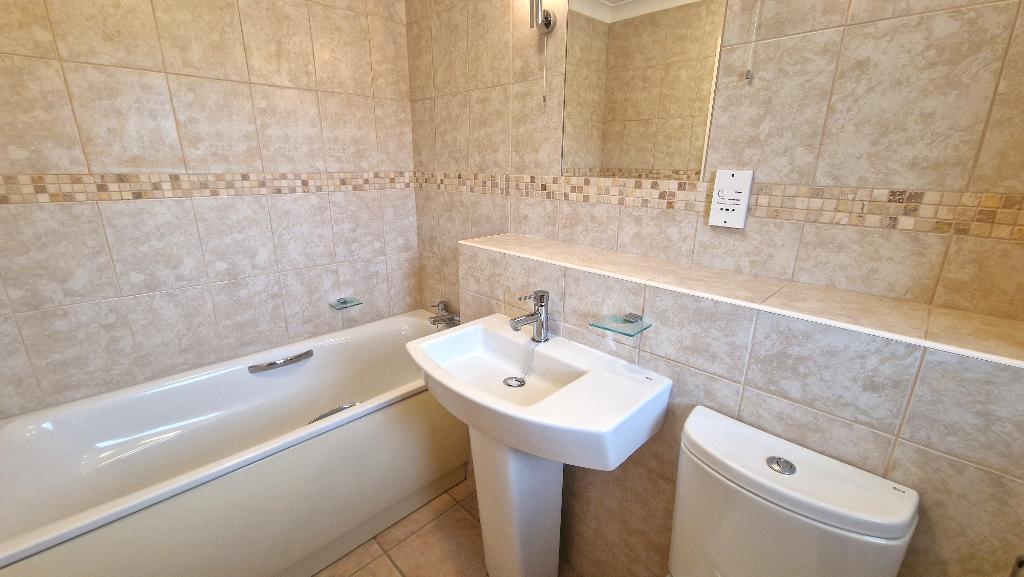 En-suite Bathroom