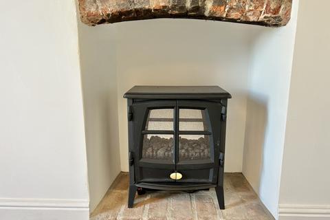 2 bedroom cottage to rent, Greenway, Woodbury