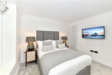1 bedroom apartment to rent, Kensington Gardens Square, Bayswater, W2