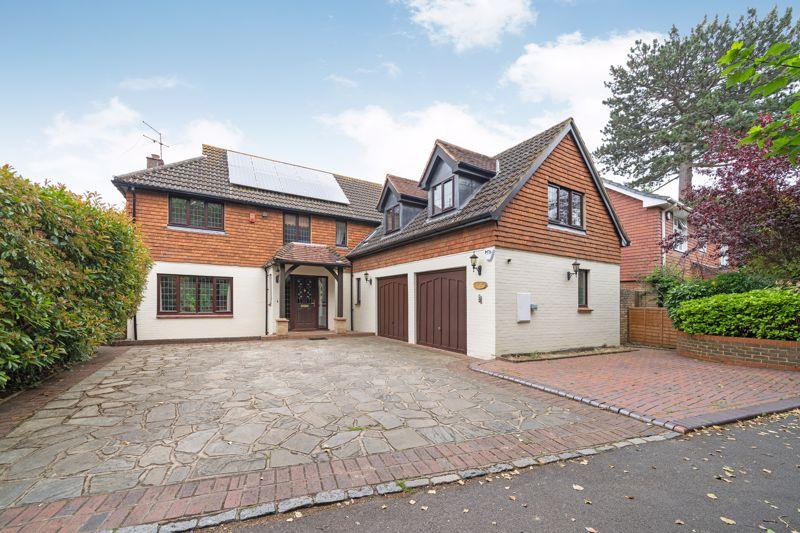 Chislehurst, Kent 5 bed detached house for sale £1,250,000