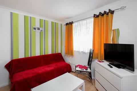 1 bedroom apartment for sale, Dehavilland Close, Northolt, UB5