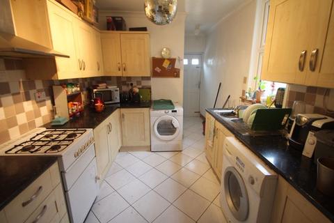 4 bedroom semi-detached house to rent, Bridge Road, Uxbridge, UB8