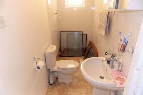 undefined, Waterloo Road, Uxbridge, UB8